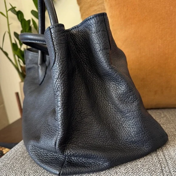 Mark & Graham- Navy Elizabetta Pebbled Leather Tote - Picture 3 of 8